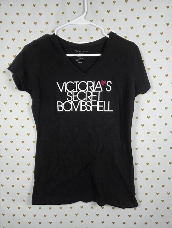 Victoria's Secret Tops - Victorias Secret Glitter Heart BOMBSHELL Black XL Tee Shirt